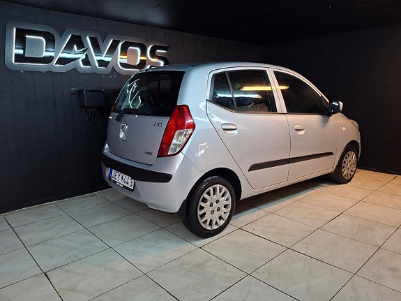 Hyundai i10 7 of 8