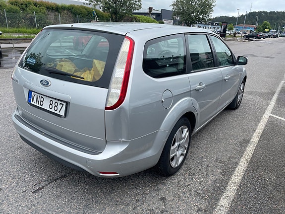 Ford Focus 5 of 5
