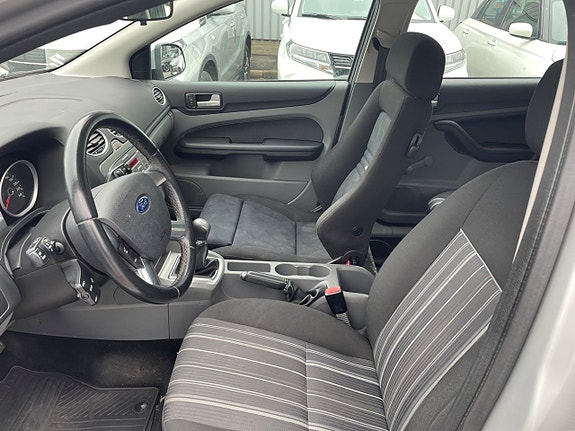 Ford Focus 9 of 11