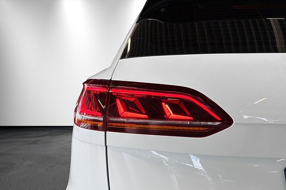 Volkswagen Touareg 5 of 5
