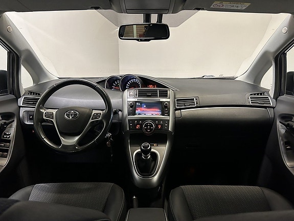 Toyota Verso 11 of 23