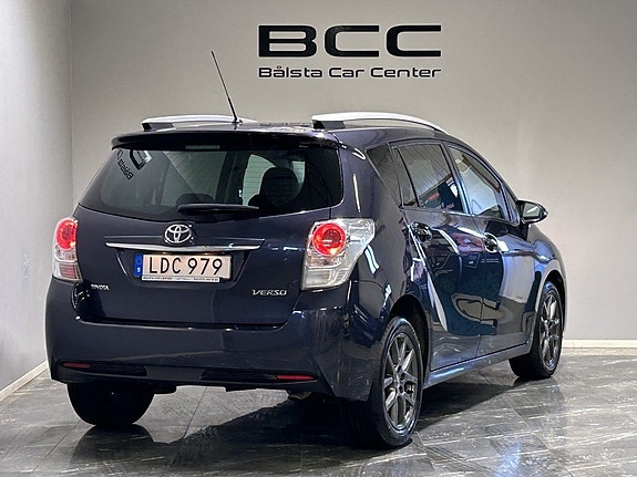Toyota Verso 8 of 23