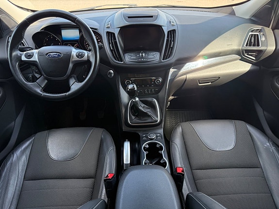 Ford Kuga 8 of 10