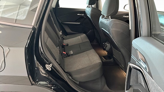 BMW iX1 5 of 5