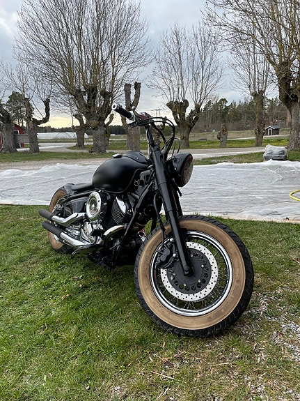 Yamaha Yamaha dragstar 1100 2 of 3