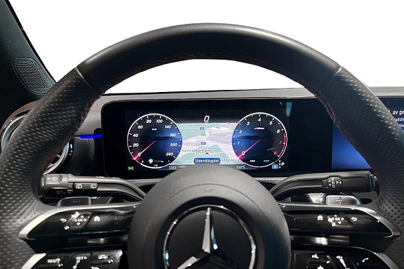 Mercedes-Benz CLA200 6 of 16