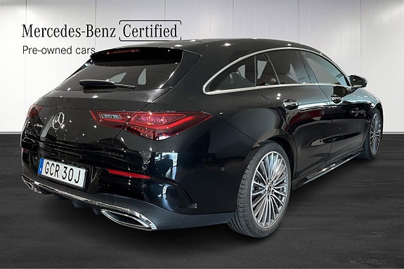Mercedes-Benz CLA200 3 of 5