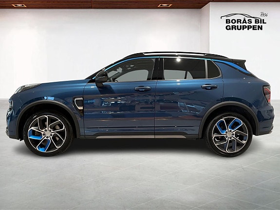 Lynk & Co 01 3 of 14