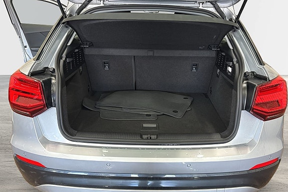 Audi Q2 8 of 12