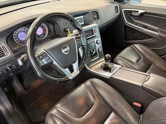 Volvo V60 9 of 20