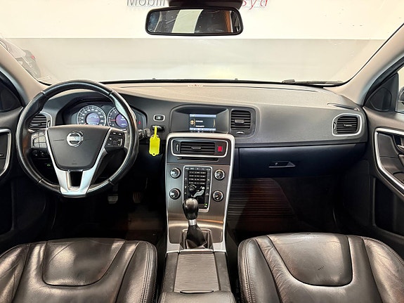 Volvo V60 8 of 20