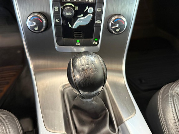 Volvo V60 14 of 20
