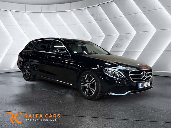 Mercedes-Benz E200 5 of 5