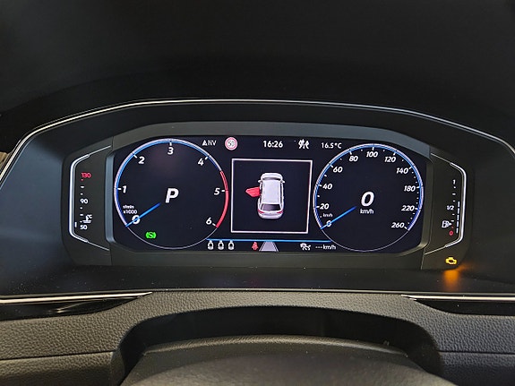 Volkswagen Passat Alltrack 11 of 11
