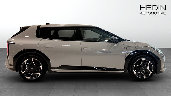Kia EV4 4 of 19