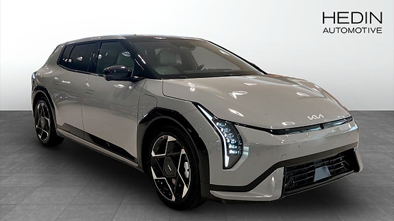 Kia EV4 3 of 19