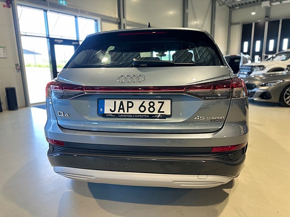 Audi Q4 e-tron 5 of 5