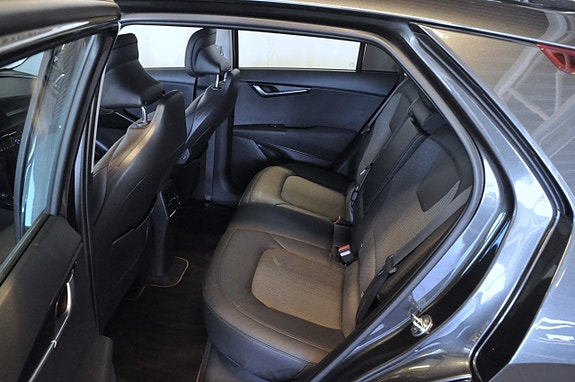 Kia Niro 12 of 16