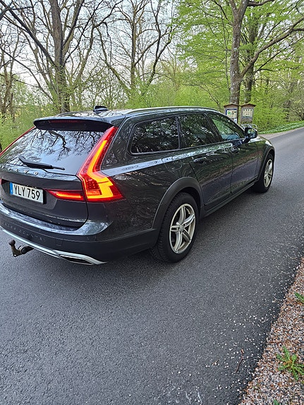Volvo V90 Cross Country 5 of 5