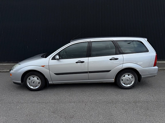 Ford Focus 2 of 5