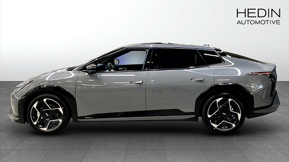 Kia EV4 4 of 11
