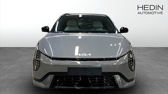 Kia EV4 2 of 11