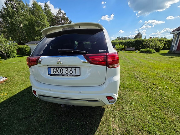 Mitsubishi Outlander 4 of 5