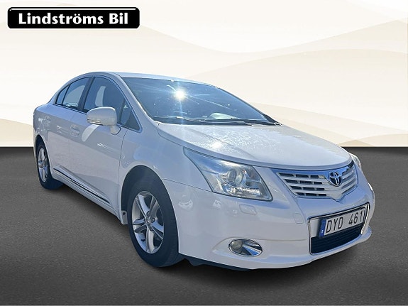 Toyota Avensis 3 of 5