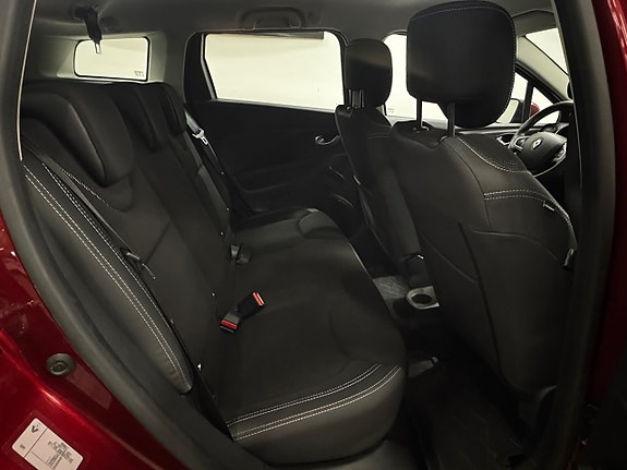 Renault Clio 11 of 19