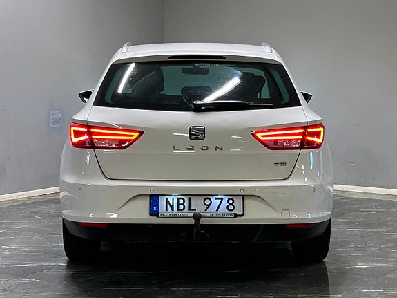 Seat Leon 2 of 5