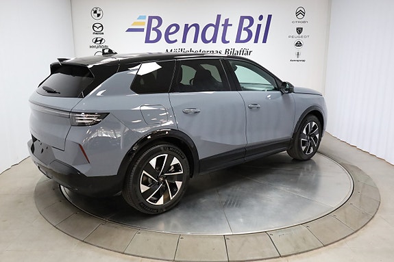 Opel Grandland 14 of 26