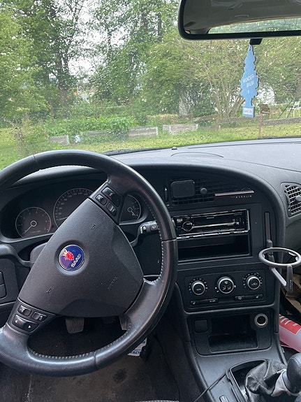 Saab 9-5 3 of 4
