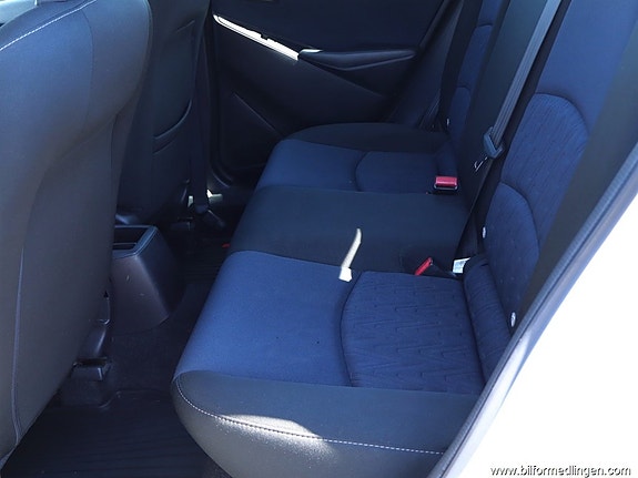 Mazda 2 8 of 20