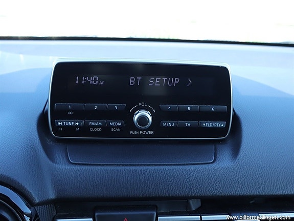 Mazda 2 13 of 20