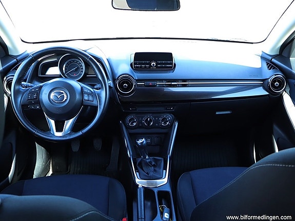 Mazda 2 6 of 20