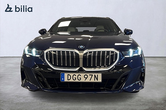BMW i5 5 of 5