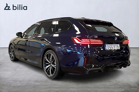 BMW i5 2 of 5
