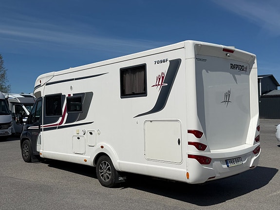 Rapido S70 7096F Queenbed - Automat - Alde - Ny kamrem - Lyx - Solcell! 4 of 5