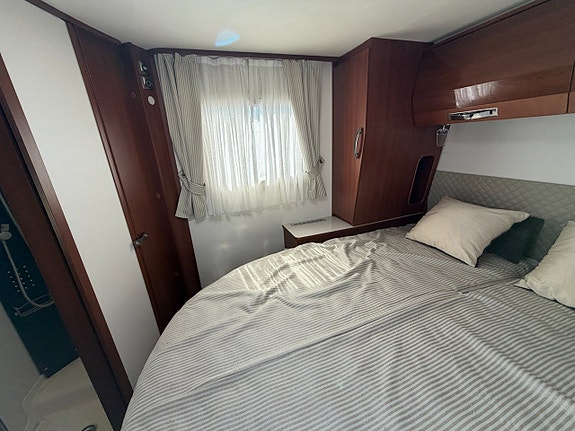 Rapido S70 7096F Queenbed - Automat - Alde - Ny kamrem - Lyx - Solcell! 15 of 17