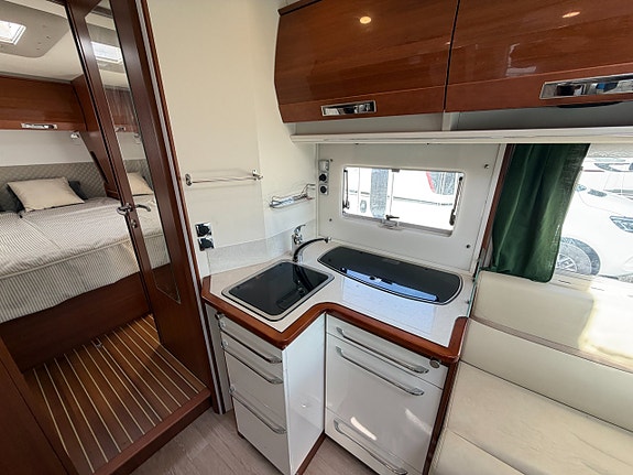 Rapido S70 7096F Queenbed - Automat - Alde - Ny kamrem - Lyx - Solcell! 12 of 17