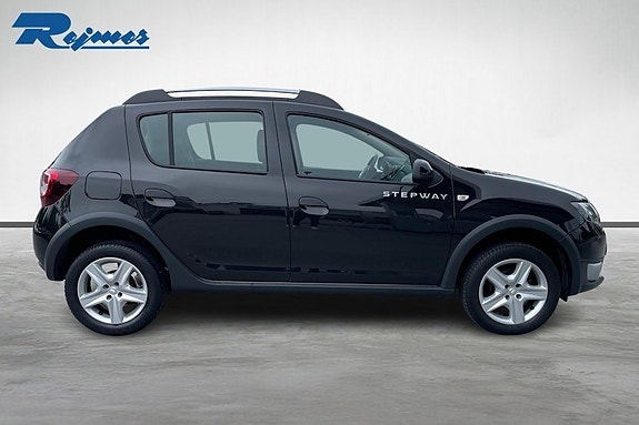 Dacia Sandero 6 of 20