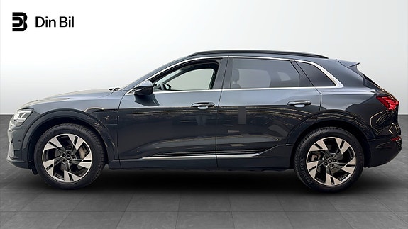 Audi Q8 e-tron 2 of 5