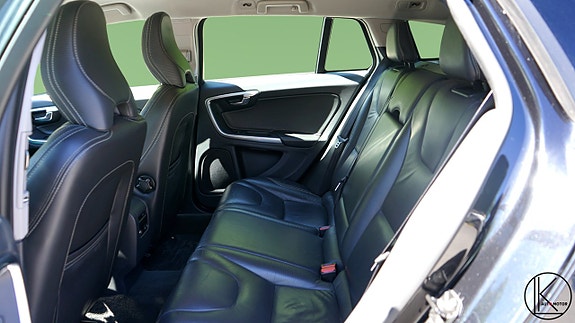 Volvo V60 16 of 23