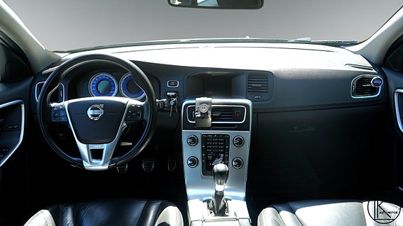 Volvo V60 6 of 23