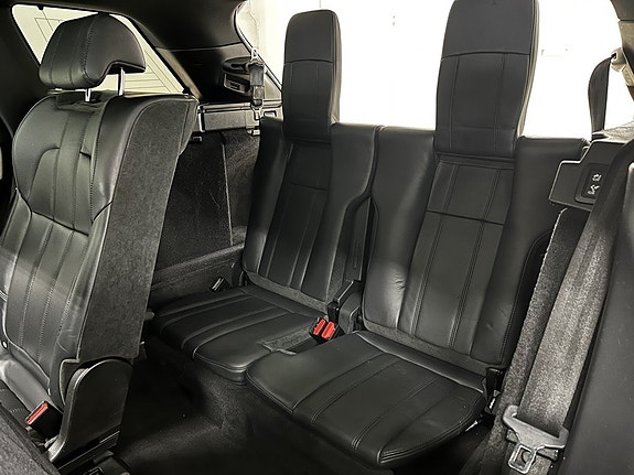Land Rover Range Rover Sport 17 of 24