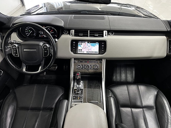 Land Rover Range Rover Sport 14 of 24