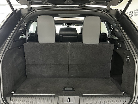 Land Rover Range Rover Sport 19 of 24