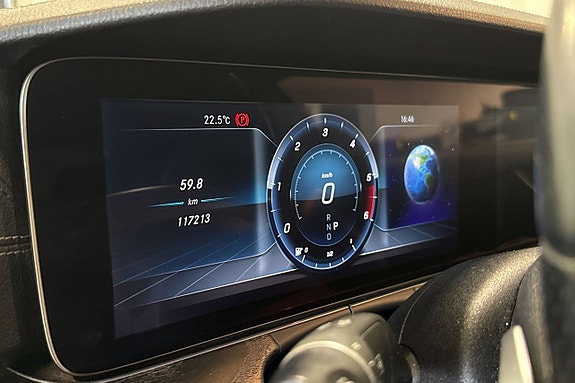 Mercedes-Benz E220 14 of 20