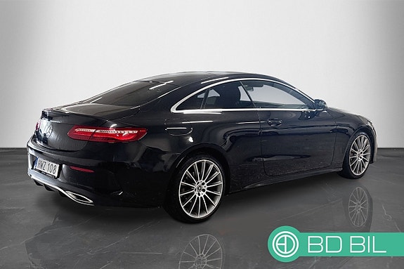 Mercedes-Benz E220 5 of 5