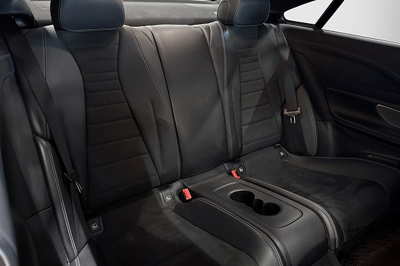 Mercedes-Benz E220 12 of 20